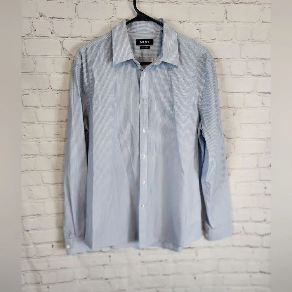 Men's DKNY longsleeve button down shirt, size XL
